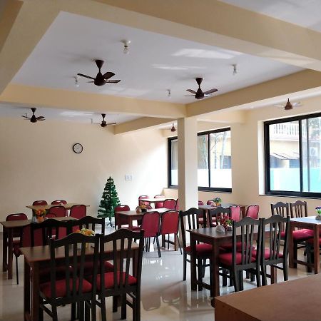 Dom'S Inn กาลังกูติ ภายนอก รูปภาพ
